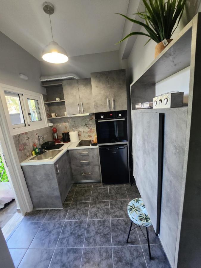 Small Luxury Apartment Anáviszosz Kültér fotó