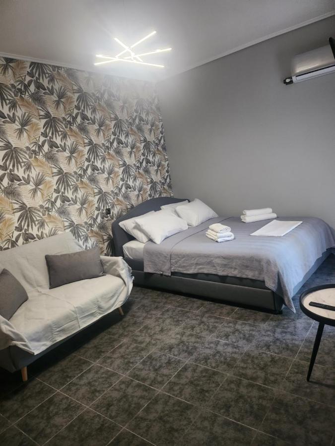 Small Luxury Apartment Anáviszosz Kültér fotó