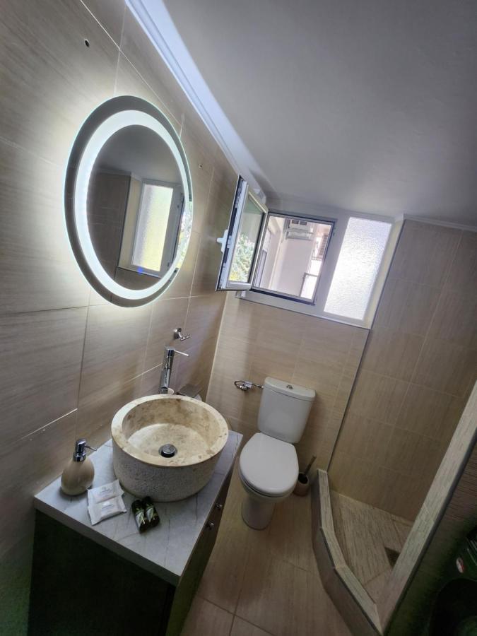Small Luxury Apartment Anáviszosz Kültér fotó