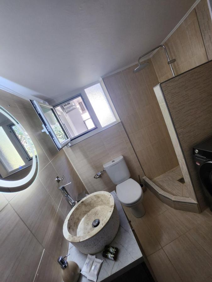 Small Luxury Apartment Anáviszosz Kültér fotó