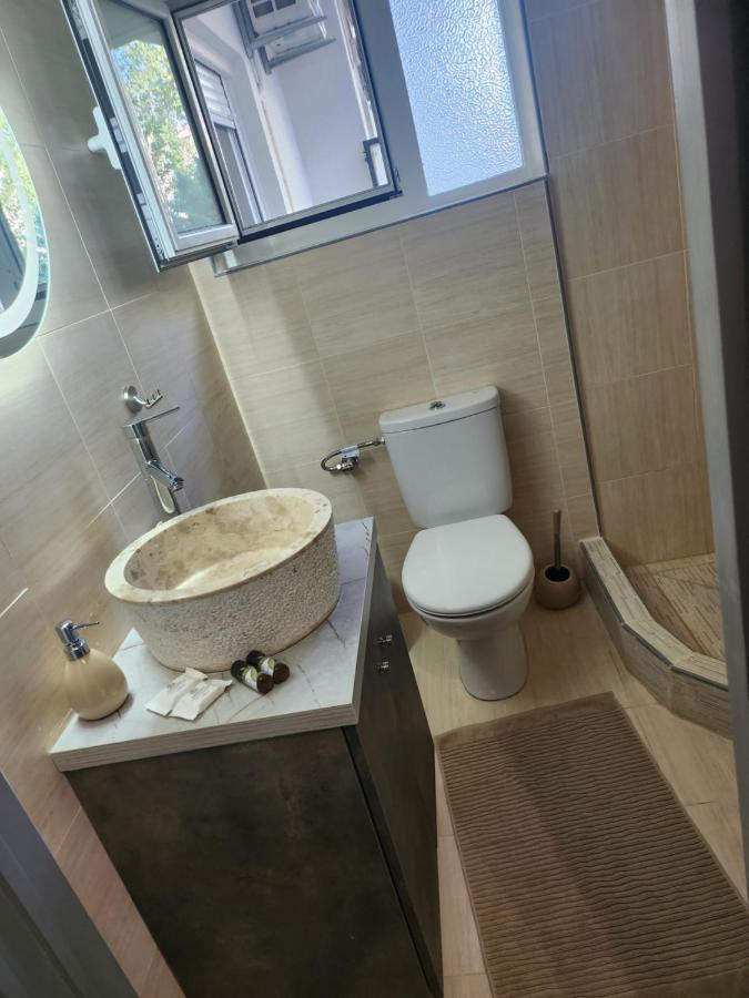 Small Luxury Apartment Anáviszosz Kültér fotó