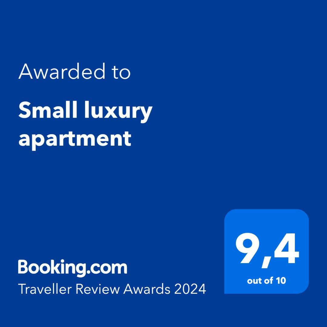 Small Luxury Apartment Anáviszosz Kültér fotó